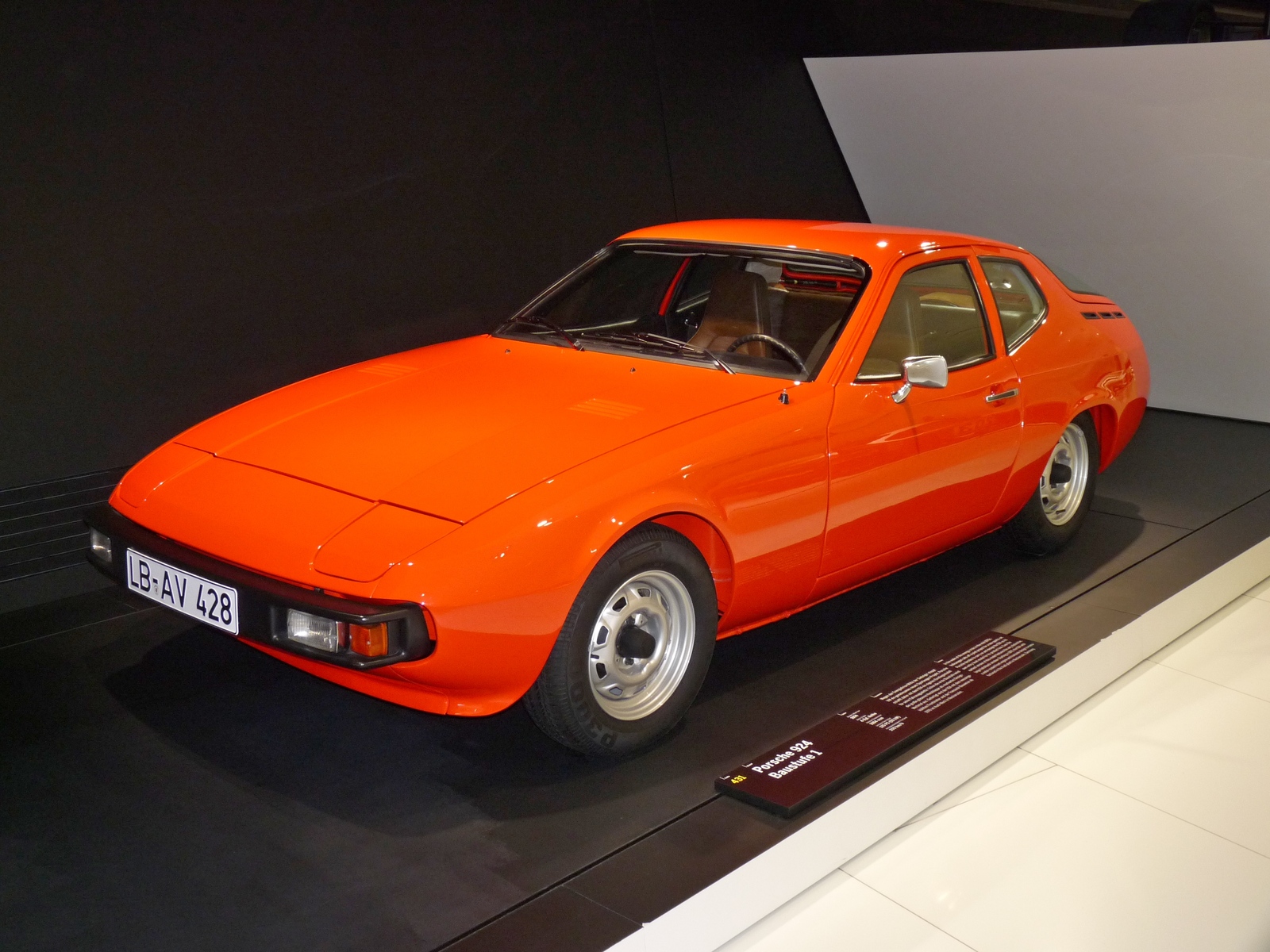 Porsche 924 - вынужденная революция классики. - История, Авто, Porsche, 924, Числа, Le mans, Спорткар, Длиннопост