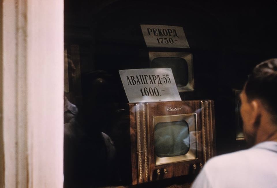 Moscow shop windows in the Soviet years - the USSR, Past, 20th century, The photo, People, Score, Longpost