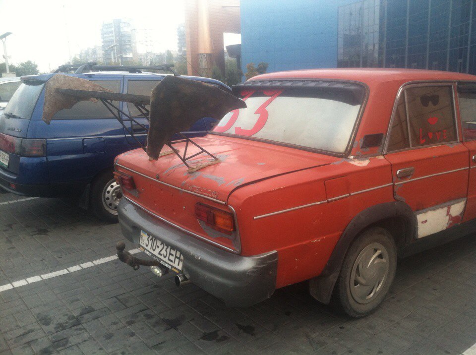 I'm walking past, and then Muscle car! - My, Clown, Mariupol, Auto, Zhiguli, Tuning, 