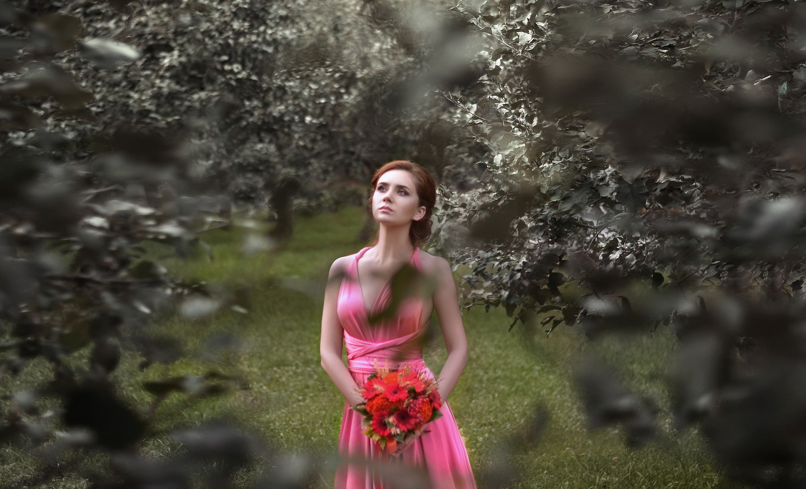 Photographer. I present my work for viewing. - My, PHOTOSESSION, VDNKh, Girls, The dress, Bouquet, Bride, Longpost