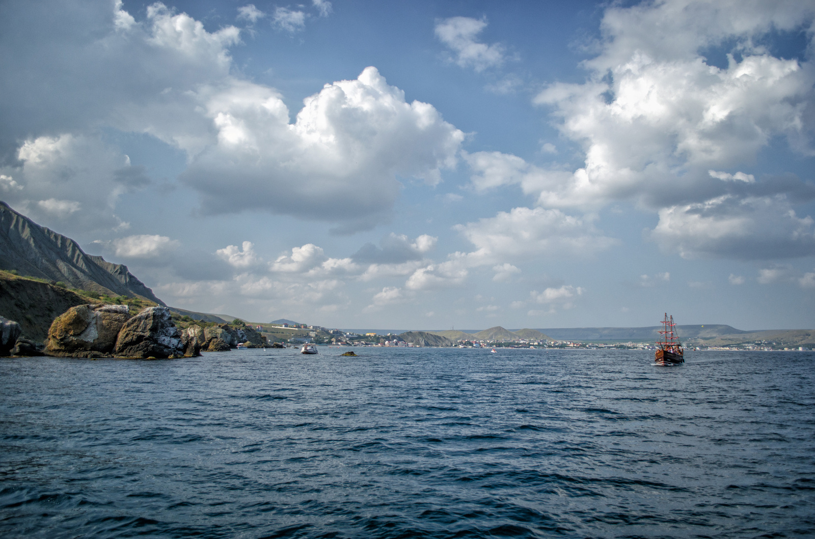 A bit of the Crimean coast - My, Nikon, Photo, Sea, The mountains, Shore, Longpost