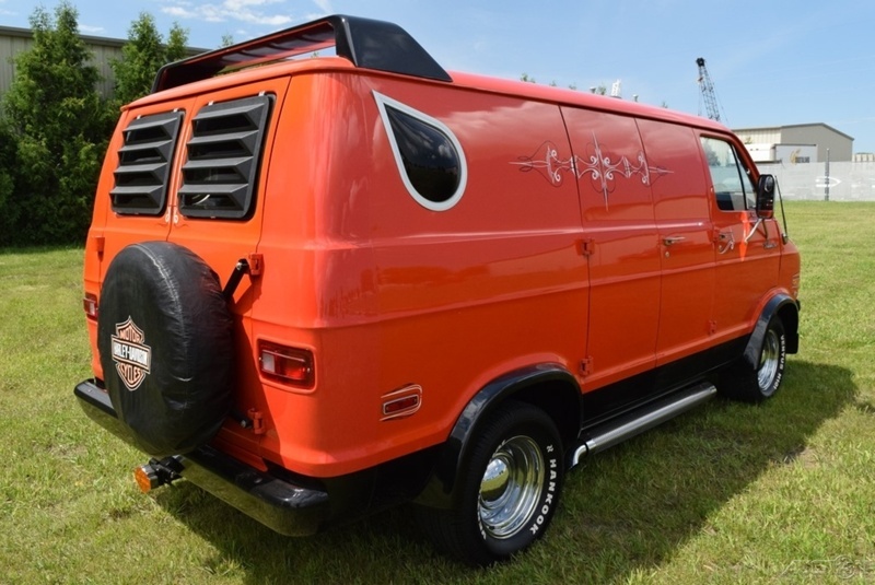 Hippie golden age - 1976 Dodge Tradesman Goodtimes Conversion Van. 30 years in the garage. - Dodge, Van, Find, Good condition, Video, Longpost