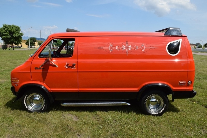 Hippie golden age - 1976 Dodge Tradesman Goodtimes Conversion Van. 30 years in the garage. - Dodge, Van, Find, Good condition, Video, Longpost