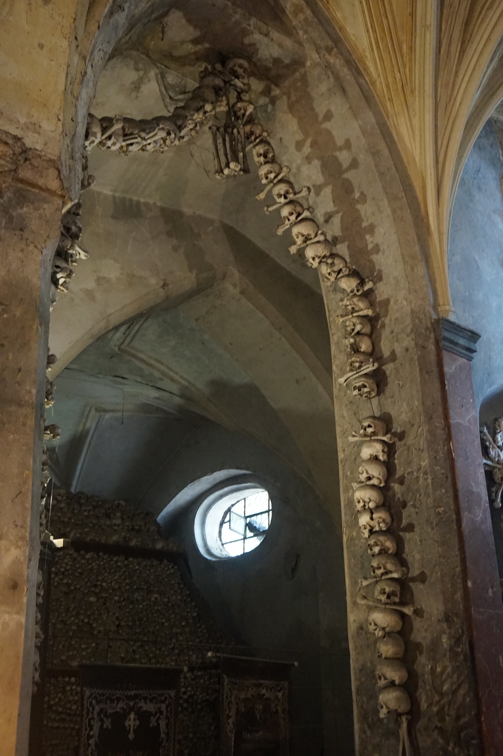 Ossuary. Kutna Hora - My, Czech, Ossuary, Scull, , Kutna Hora, Longpost