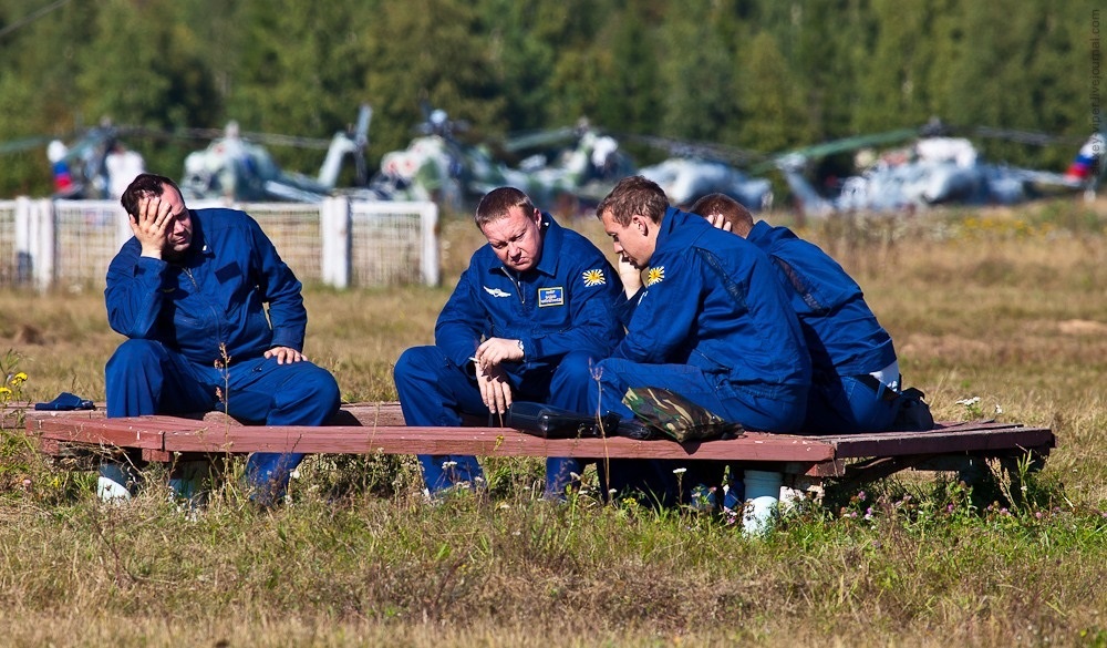 Crows, nuts and lieutenants - Story, RF Air Force, Games, Crow, Entertainment, Mind games, Aerodrome, Air force