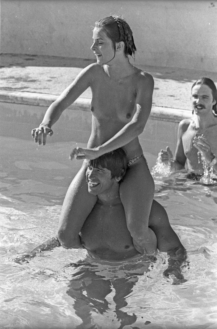 Arnold Schwarzenegger, interesting photos? Or did Arnie didn't know that Kinski was only 15 years old? - Longpost, Their morals, Actors and actresses, Teenagers, 70th, Cinema, Nastassja Kinski, Hollywood, Arnold Schwarzenegger, NSFW