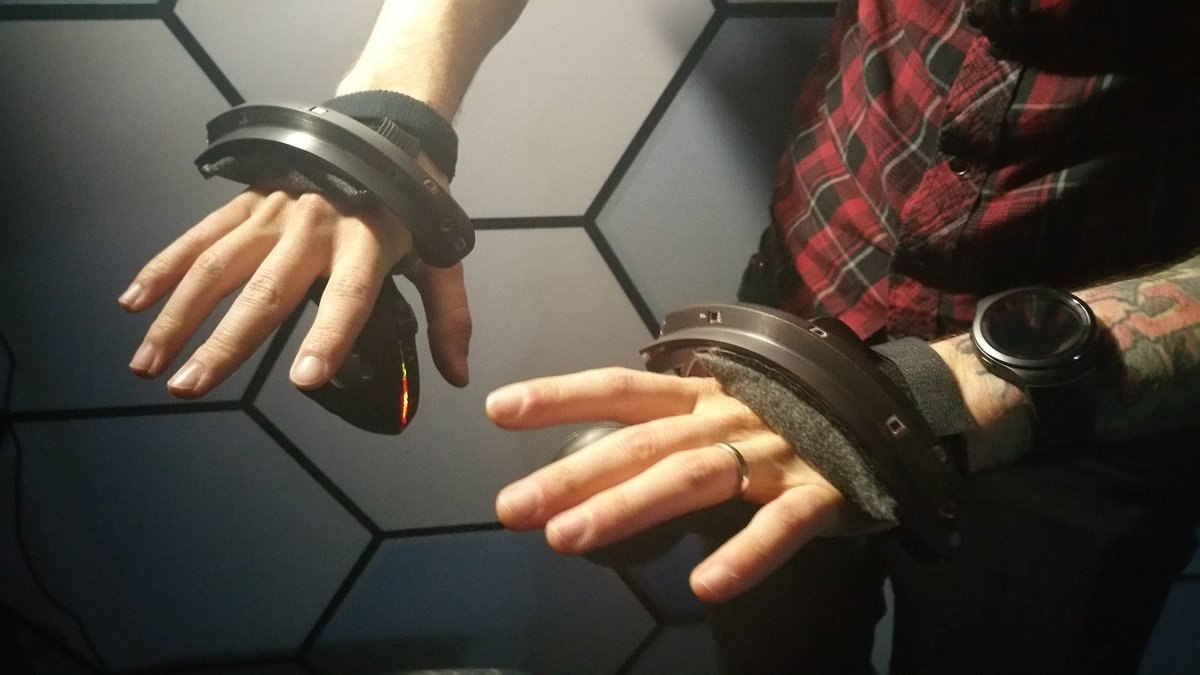 Valve showed a prototype of a new controller for virtual reality - Valve, Controller, Виртуальная реальность, Technologies, Games