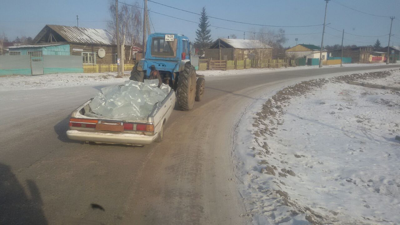 Yakut lowrider - Ice, Tractor, Yakutsk