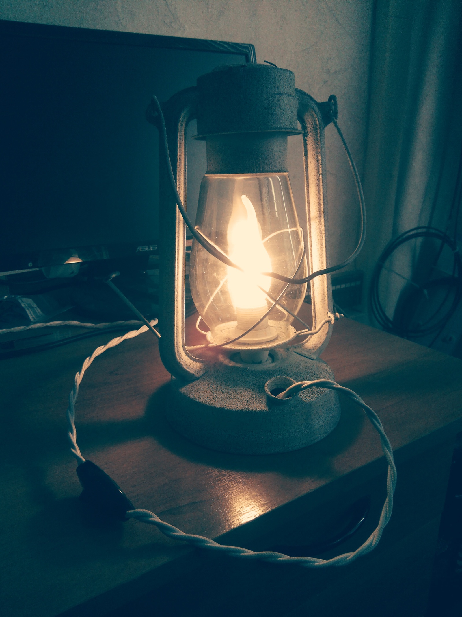 Kerosene table lamp - My, Homemade, Desk lamp, Old man, Longpost, Darkness, Master