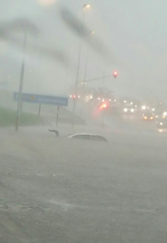 Блин.. сломался замок багажника | Пикабу