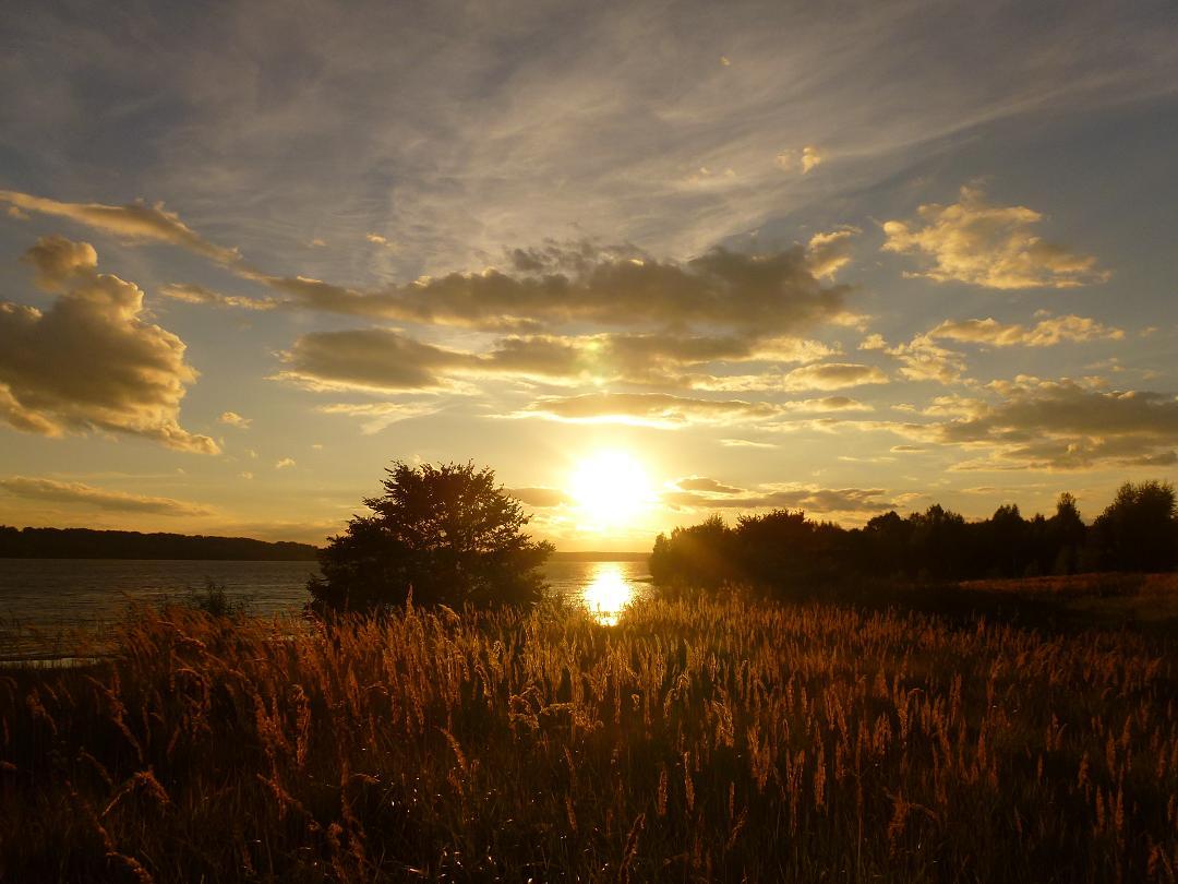 Sunset on the Volga - My, Sunset, Landscape, Volga river, I want criticism