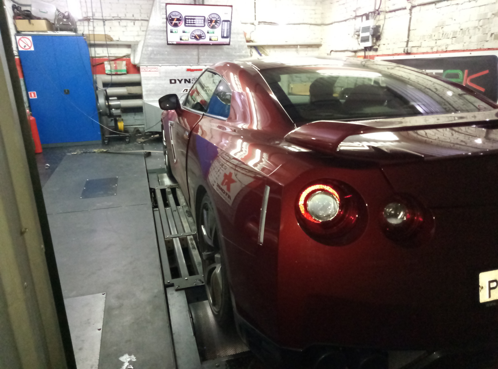 A little from work. We set up the car on the power stand. Maybe someone is interested. I will write in comments because I am limited in symbols. - My, Nissan, Work, Settings, Nissan gt-r