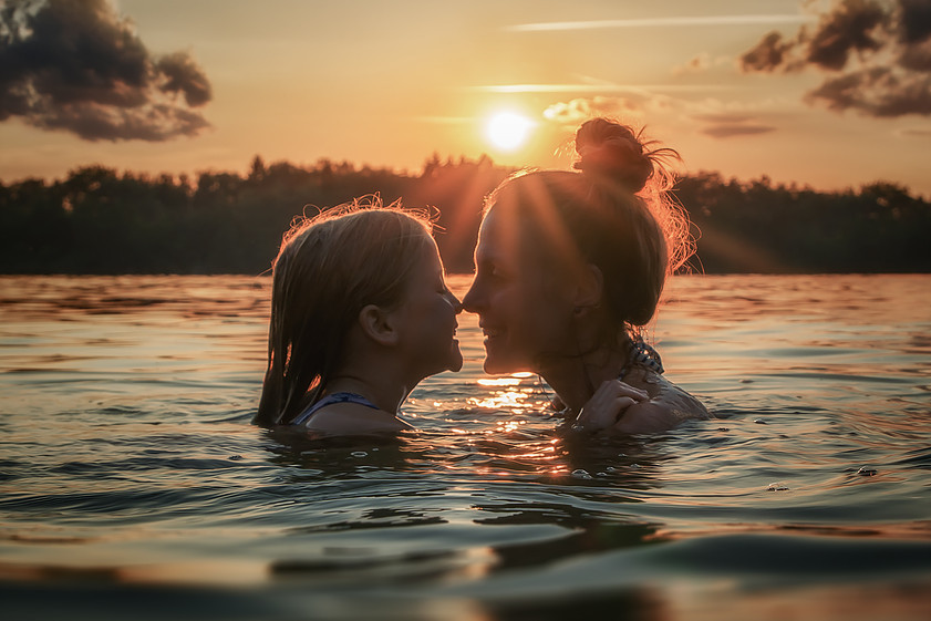 Just Mother and Daughter 2 - Фотография, Джон вильгельм, Настроение