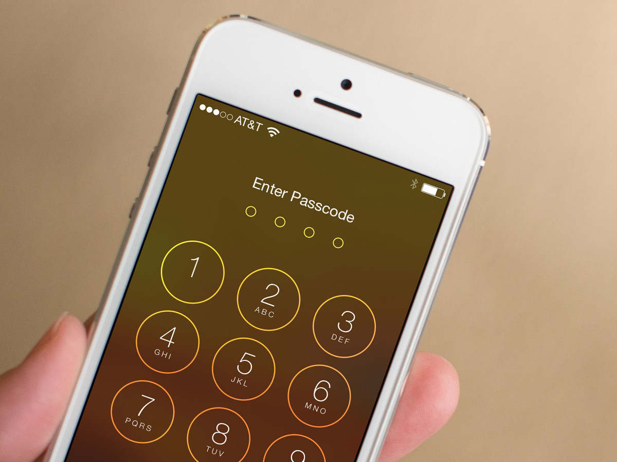 A new way to bypass the iOS lock screen using Siri has been discovered - iOS, Siri, Apple, Bug, Information Security, Longpost