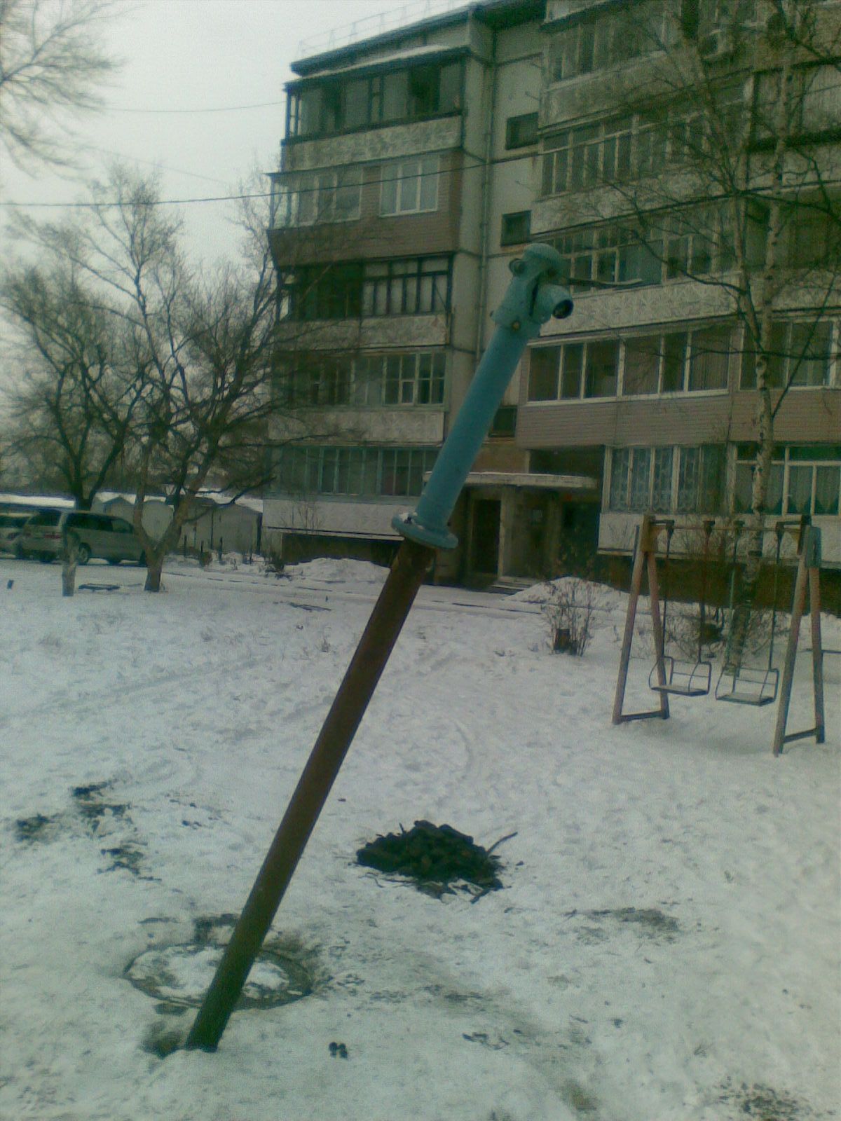 Почему водоразборная колонка замерзает