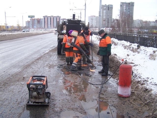 It turns out we were off topic :D - Asphalt laying, Winter, Technologies, Barking