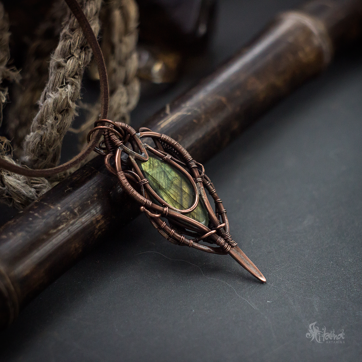 Unusual pendant with labrador - My, Wire wrap, Copper, Decoration, Needlework, Pendant, Longpost