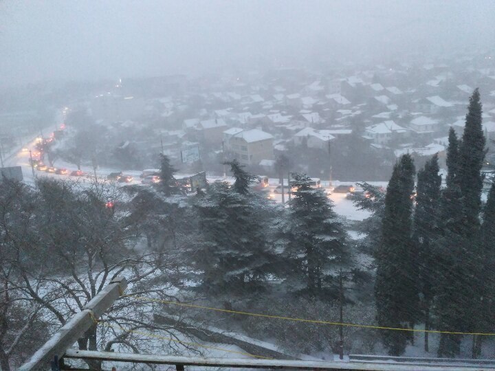 And in the Crimea snow - Snow, Traffic jams, Crimea, Sevastopol