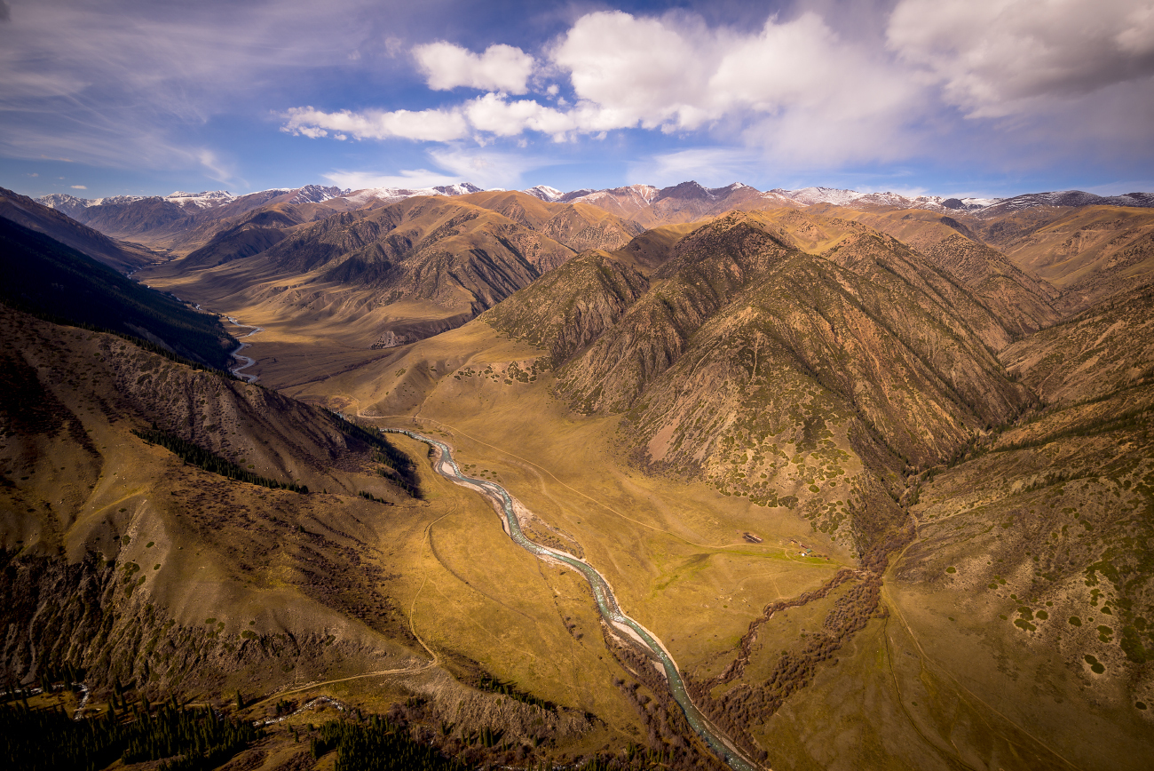 Valley of the Chilik River - River, The mountains, Helicopter, Longpost, Kazakhstan, The photo, Chilik River