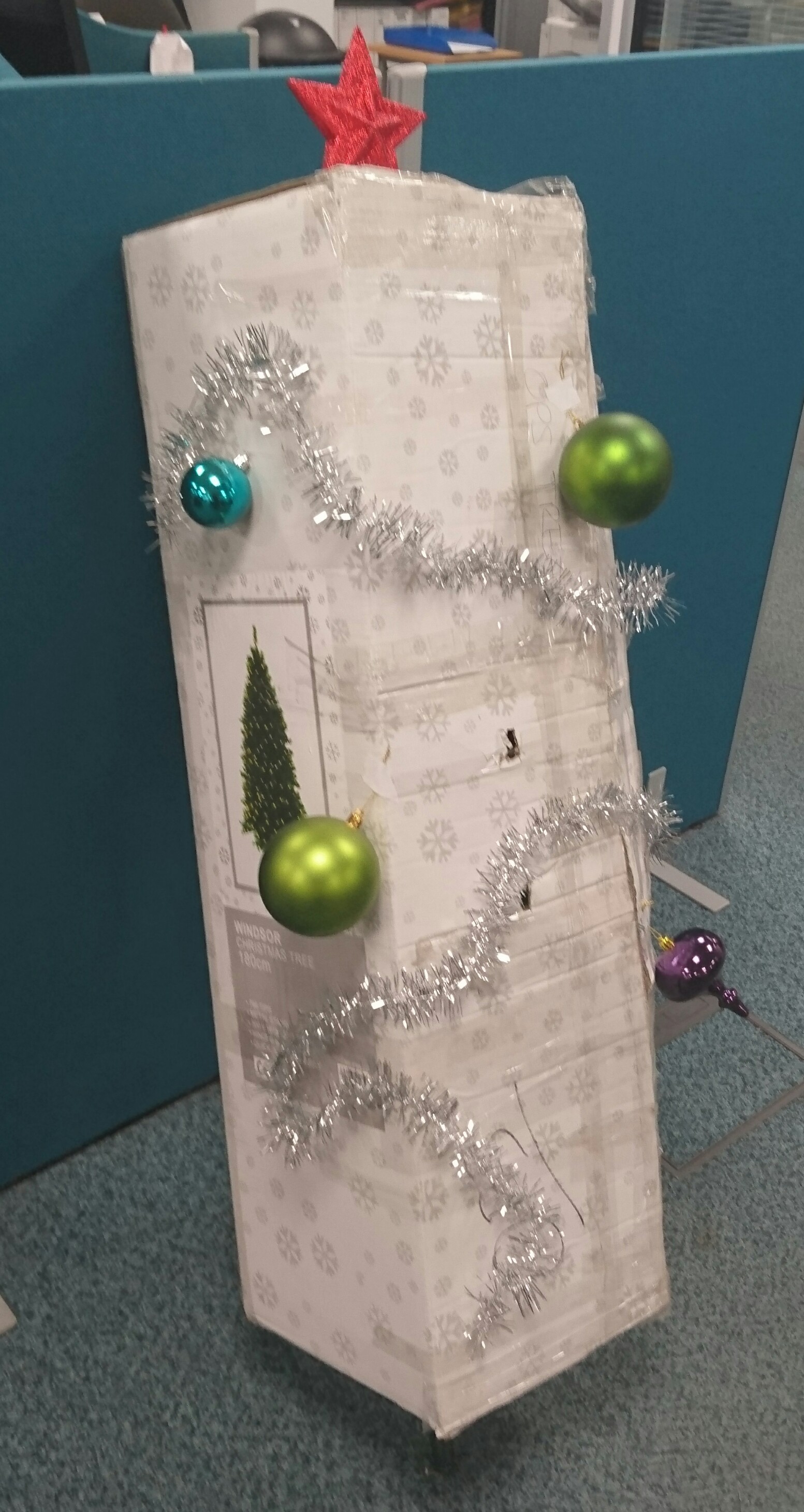 Decorated a Christmas tree at work - Christmas trees, New Year, Decoration, Office