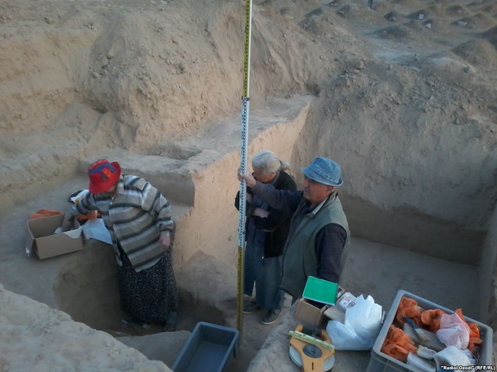 Archaeologists have discovered a paired Bronze Age burial in Farkhor. - Archeology, Tajikistan, Bronze Age, Anthropology, Story, Tajiks, Longpost