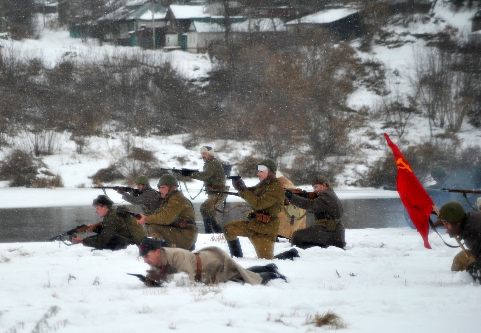 Реконструкторы устроили городские бои в Ельце. | Пикабу