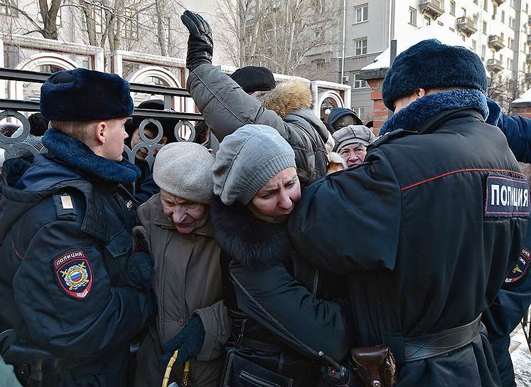 Тяга к прекрасному - Третьяковка, Третьяковская галерея, Выставка, Очередь, Серов, Айвазовский, Владимир Мединский, Ватикан, Длиннопост, Валентин Серов