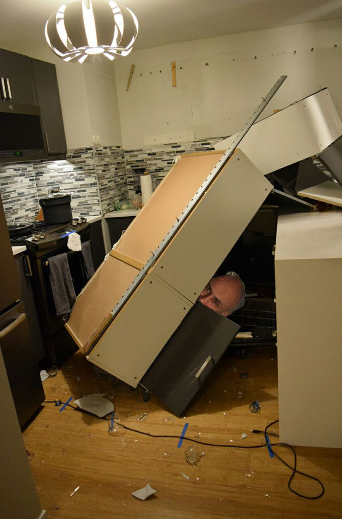 A furniture assembler climbs into a closet to show off how durable it is, sparking an internet photoshop battle - Photoshop master, Closet, Longpost, Tjournal