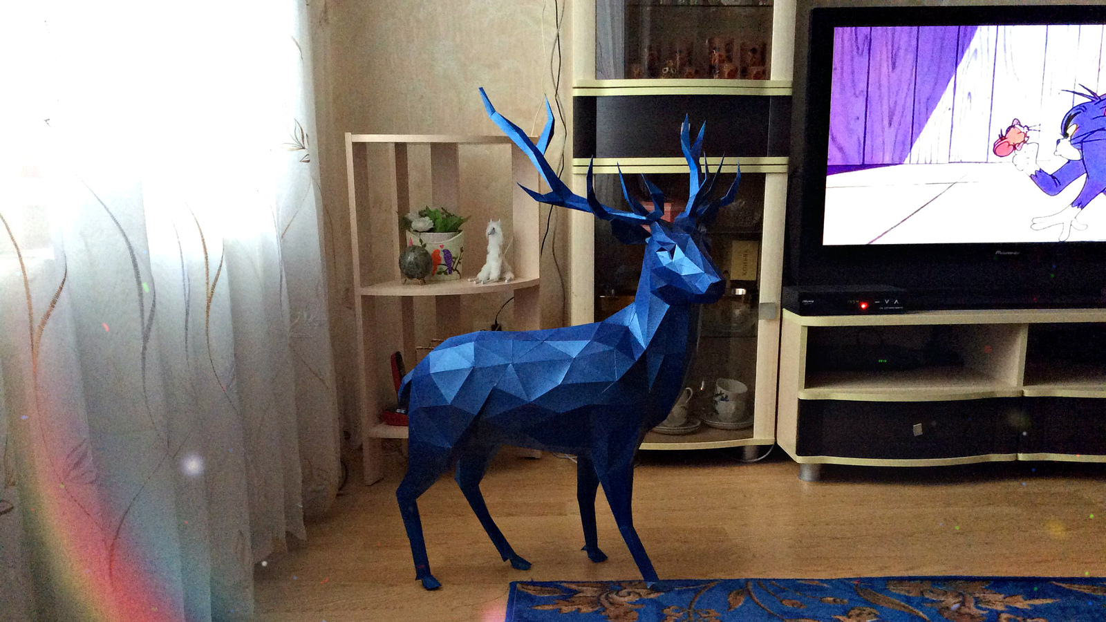 A piece of the process and the result :3 - My, Deer, New Year, Decoration, Interior, Handmade, With your own hands, Pepakura, Longpost, Deer, Papercraft