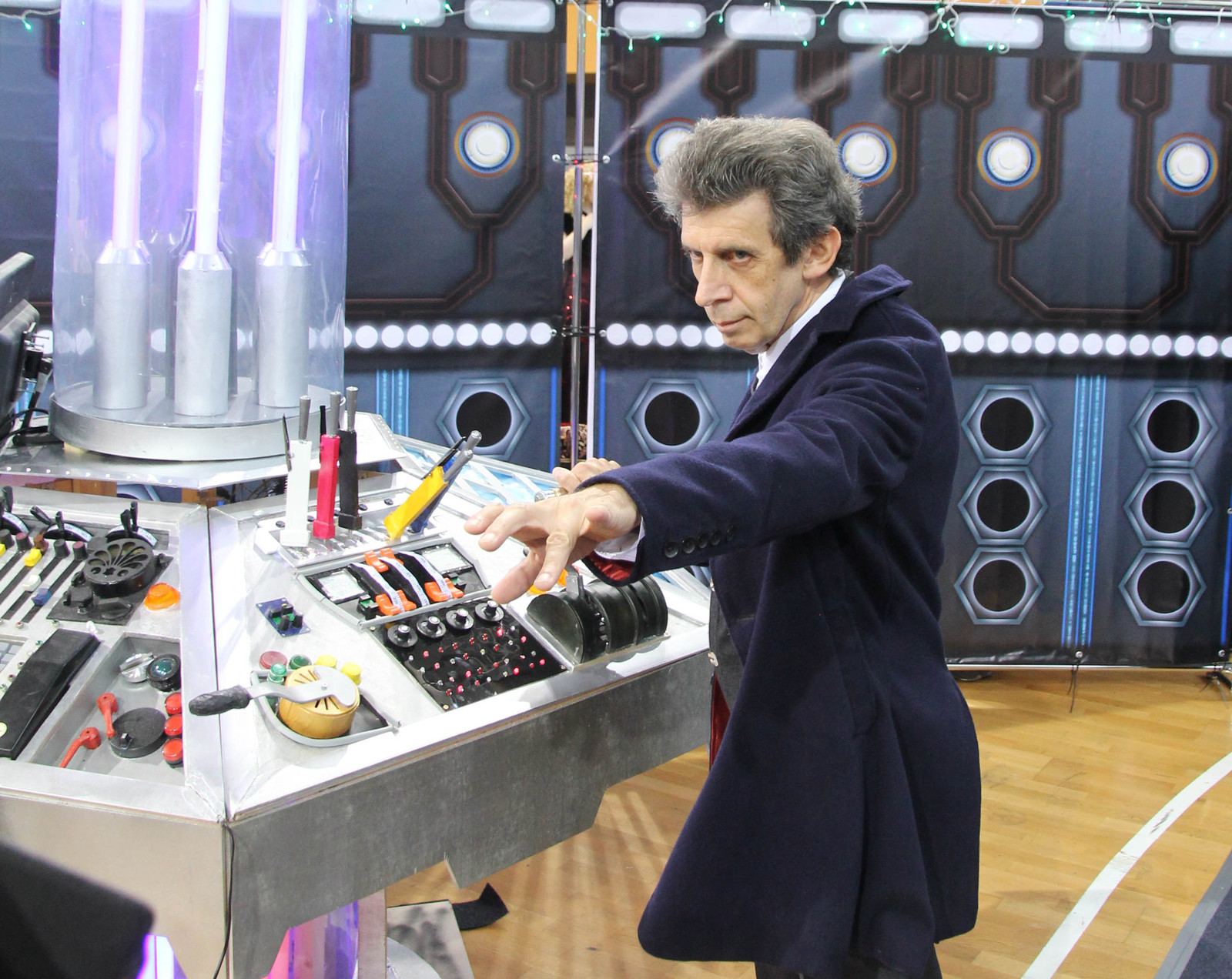 As promised ... a couple more photos from Unicon - TARDIS, Doctor Who, , Cosplay, Uud, , Longpost