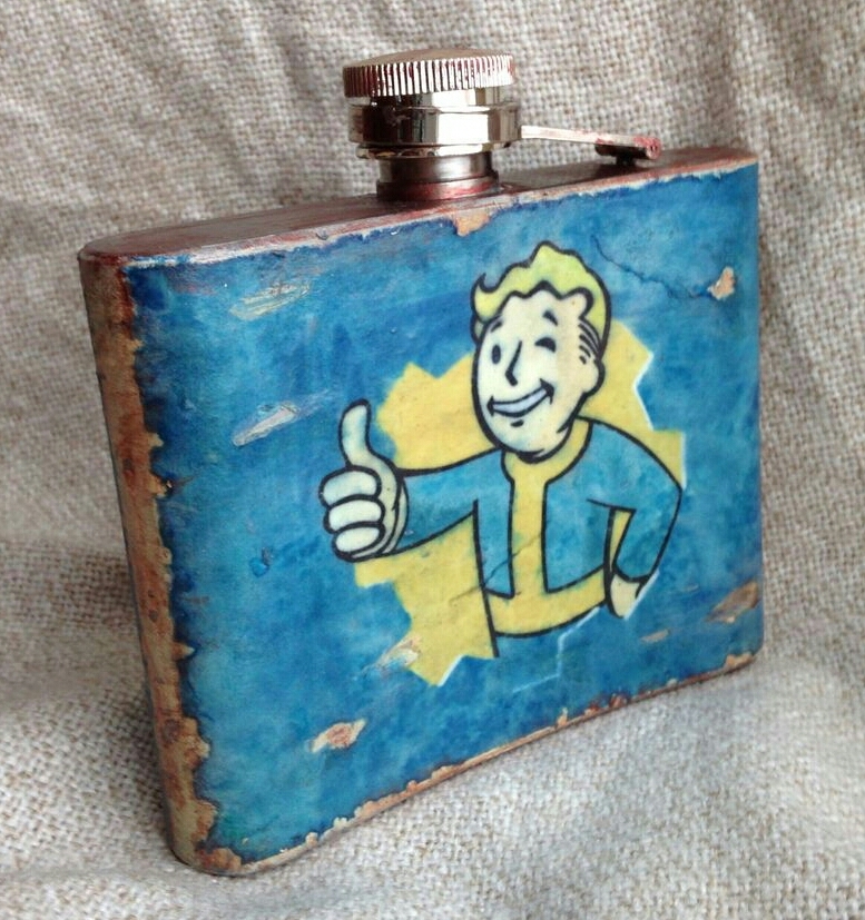 Вы делаете глоток из вашей верной фляжки Убежища 13… - Моё, Fallout, Ручная работа, Фляга, Vault Boy, Своими руками