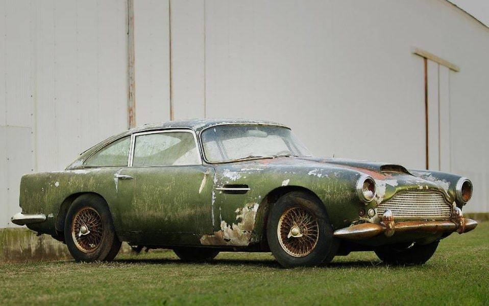 A rusty Aston Martin that has stood in the woods for 40 years is being sold for $400,000. - Auto, Retro, Find, Longpost