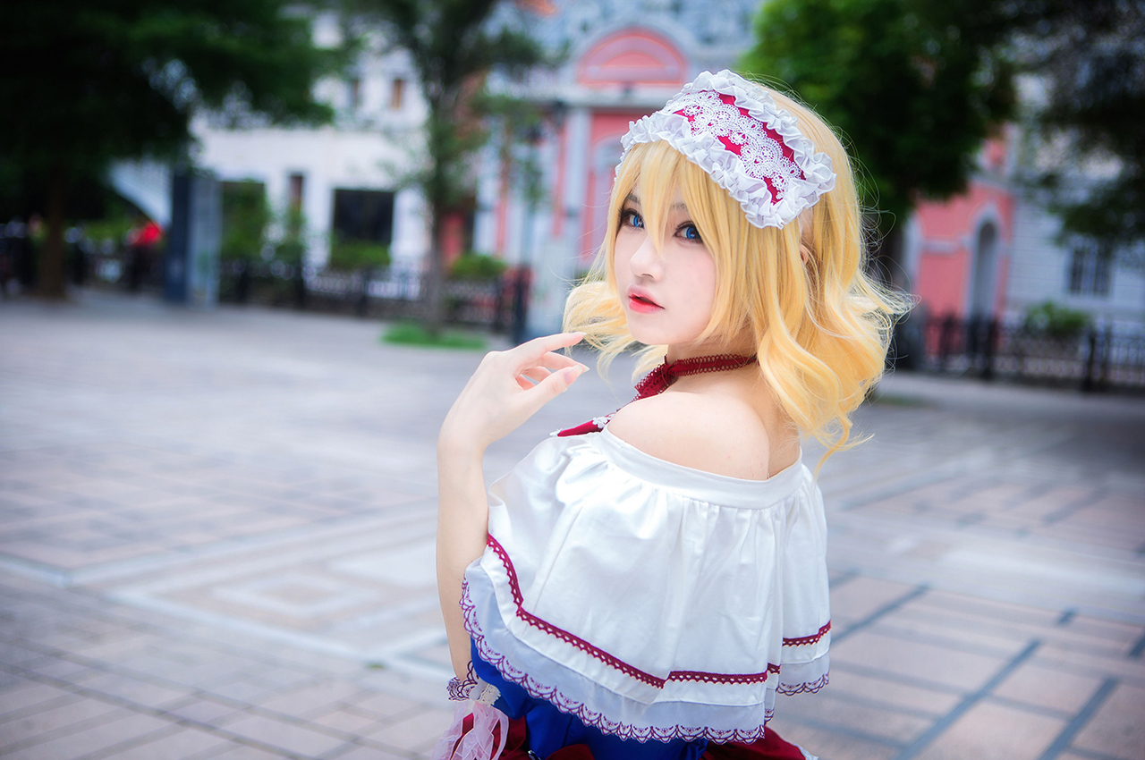 Русские косплееры. Alice margatroid Cosplay. Анимешники косплей.