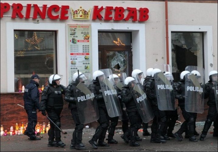 Riots broke out in a Polish city after the murder of a local resident - news, Poland, Crime