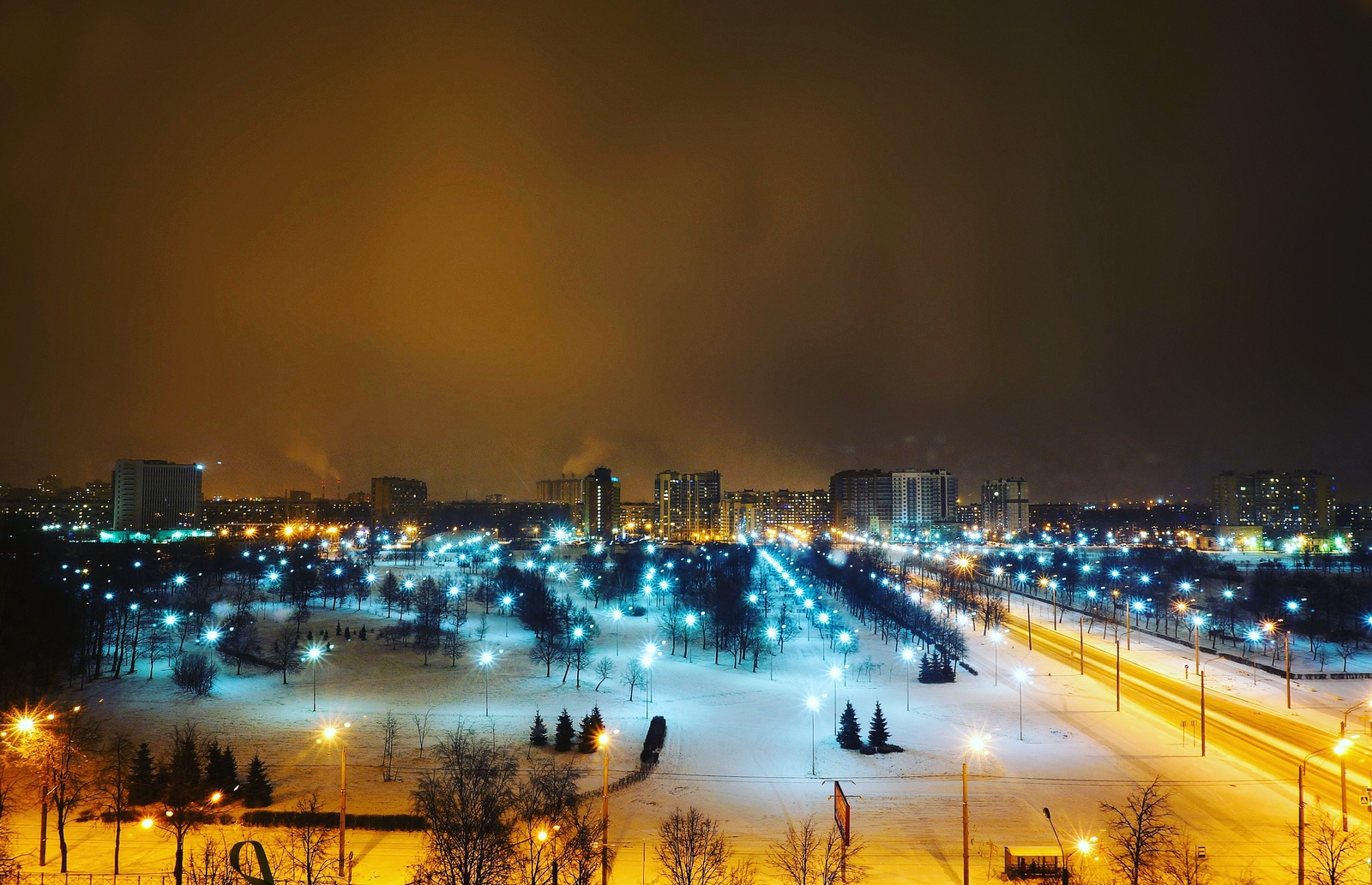 Magic view from the window - My, Photo, Winter, New Year, View from the window, Lamp, The park, beauty