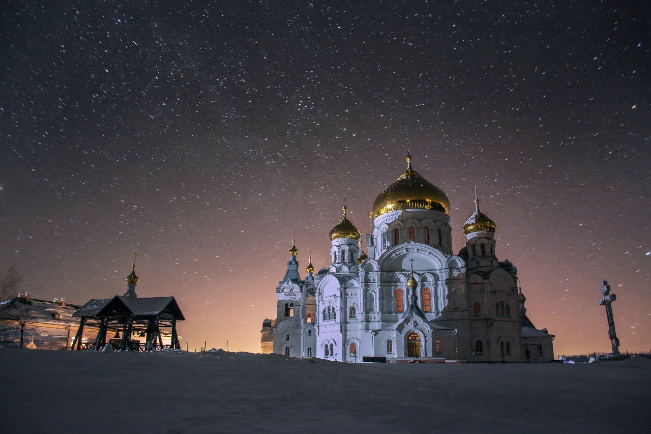 Belogorsk St. Nicholas Orthodox Missionary Monastery - The photo, Temple