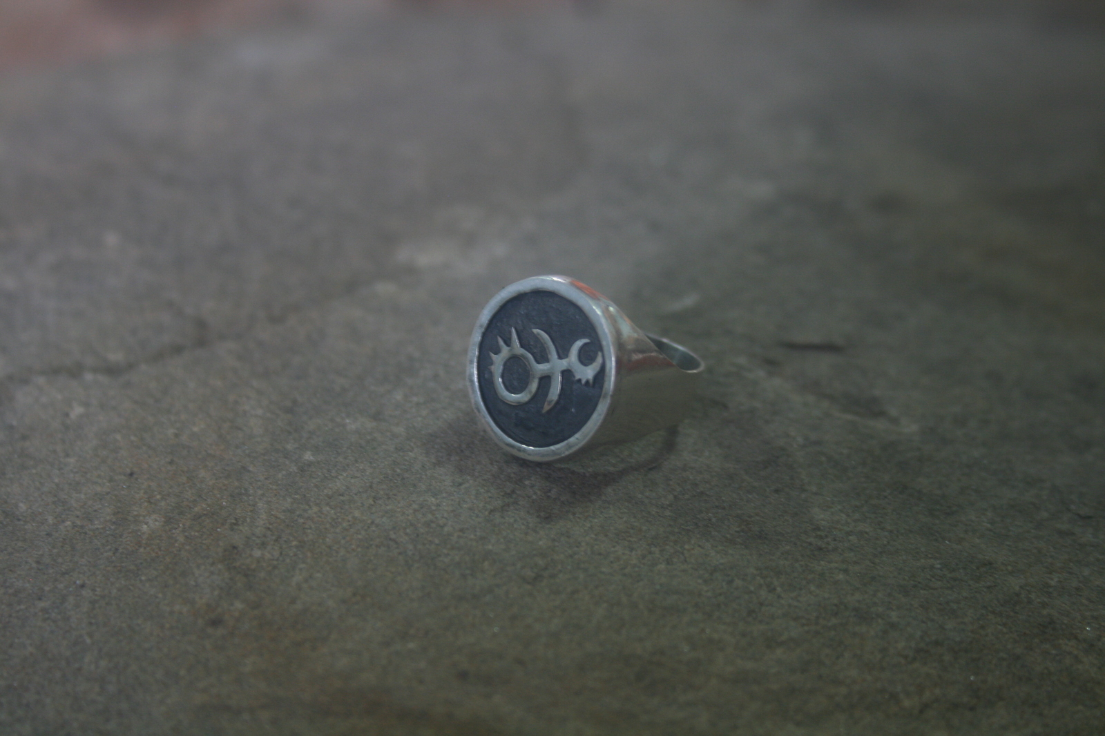 A new ring from a universe where there is only war. - My, Handmade, Ring, Soldering, Warhammer 40k, Slaanesh, Chaos