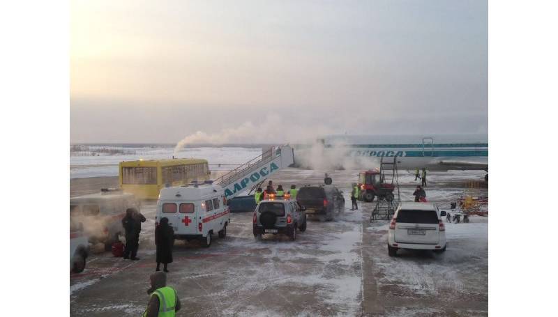 Tu-154 made an emergency landing in Mirny Yakutia - Russia, Yakutia, Alrosa, Tu-154, Airplane, Crash, Text