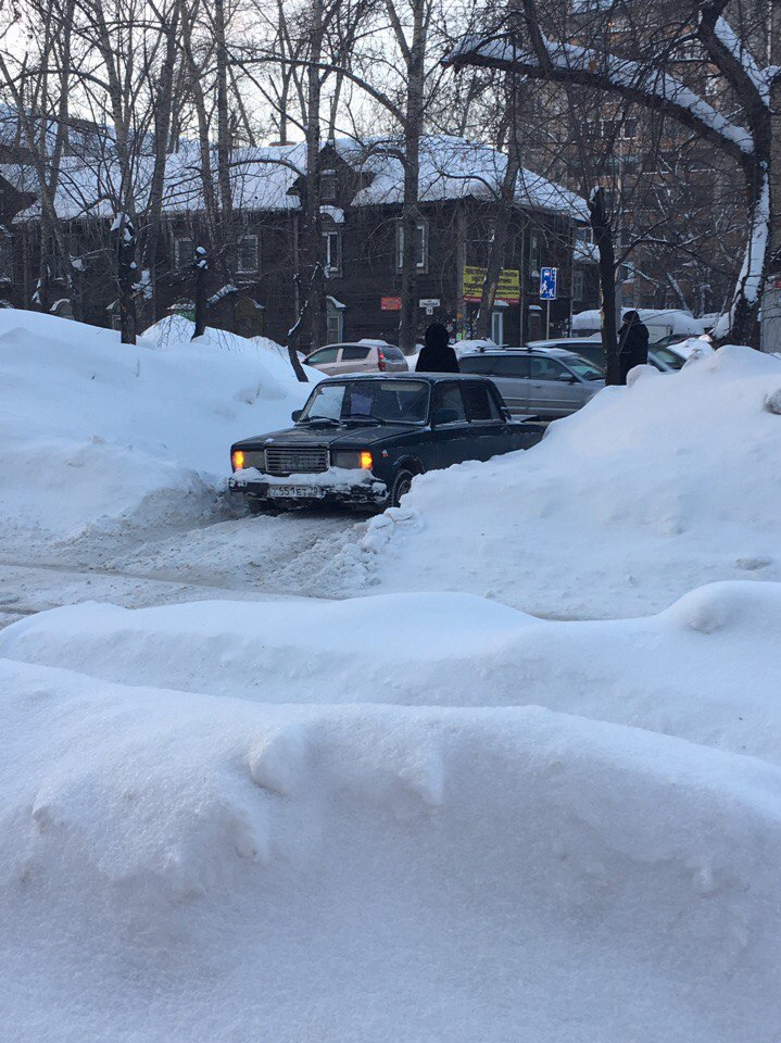 Tomsk is wrapped in snow - Tomsk, Snow, Garbage, Power, Help, The strength of the Peekaboo, Longpost