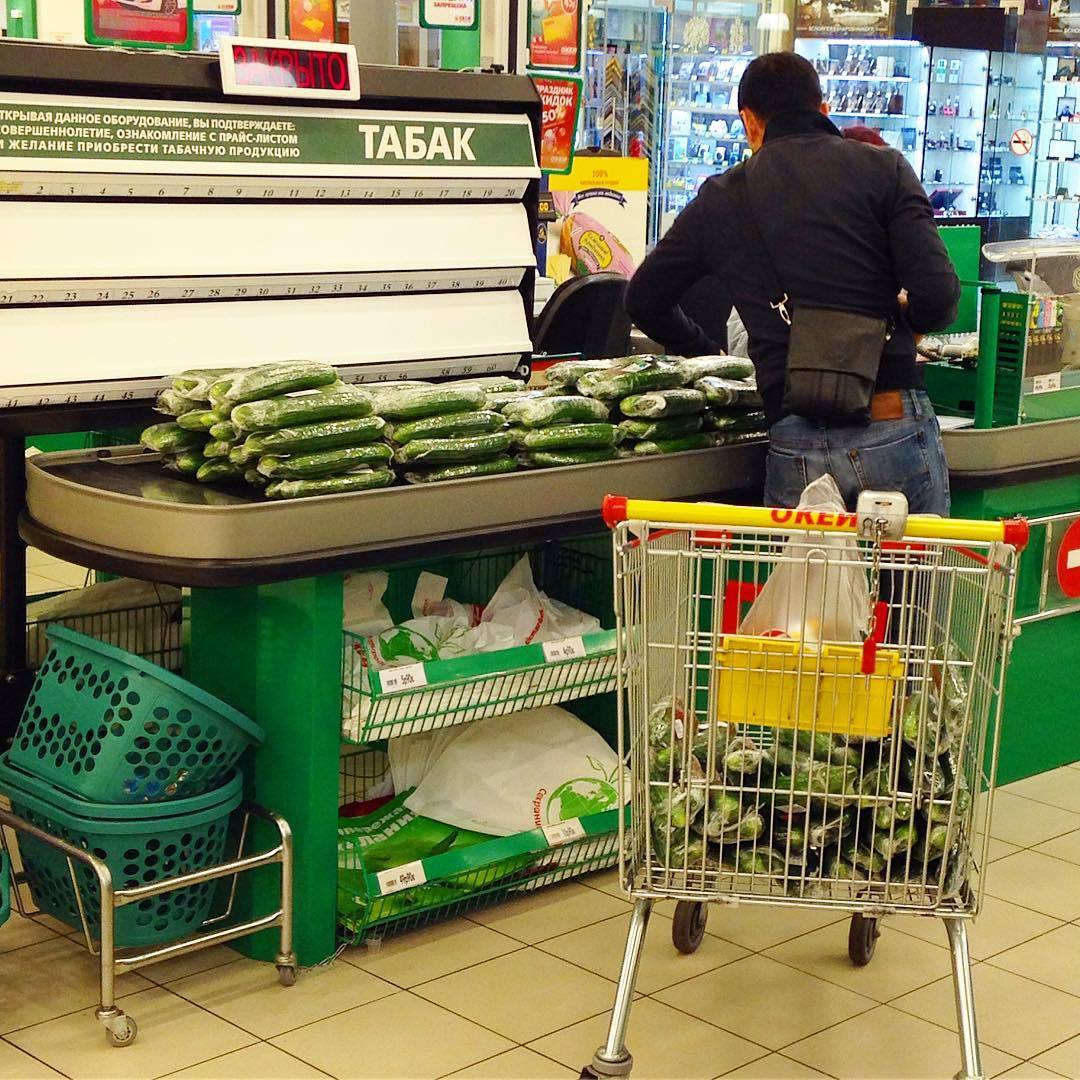 May the force of the earth be with him - Cash register, Cucumbers, Purchase, Lot, Hunger, Vegan