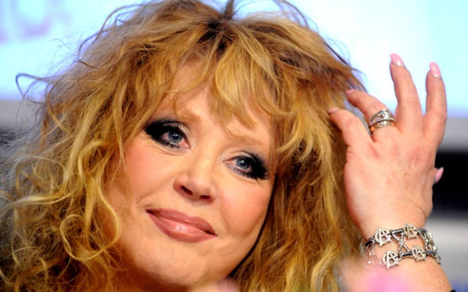 Alla Pugacheva responded to the demands to remove her from the air - Alla Pugacheva, New Year, Longpost