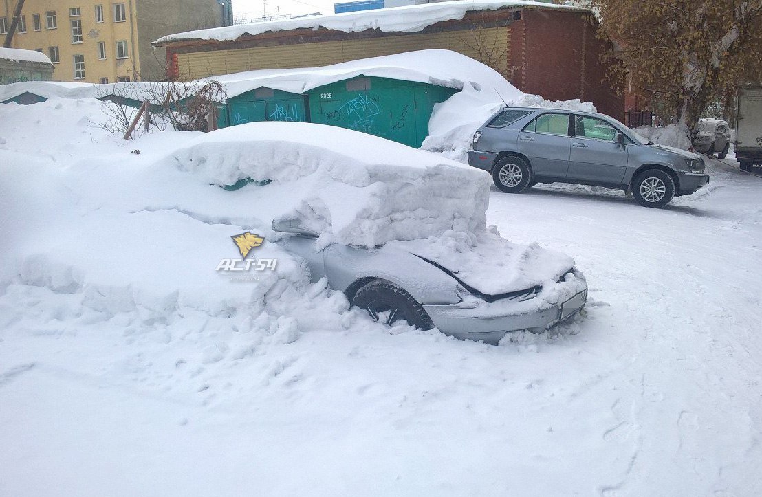 And then they sell, they say, not a bit, not beautiful, not used in winter ... - Ast54, Auto, Snow, Novosibirsk