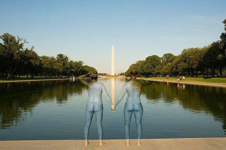 Body painter who dissolves models into landscapes - NSFW, Bodypainting, Dissolution, Landscape, Art, People, Longpost