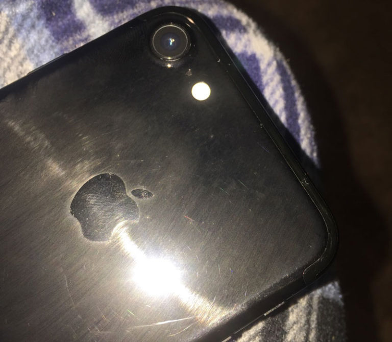 How badly does a black iPhone scratch: real photos - iPhone 7, iPhone, Iphone 7 plus, Apple, iOS, Smartphone, Telephone, Longpost