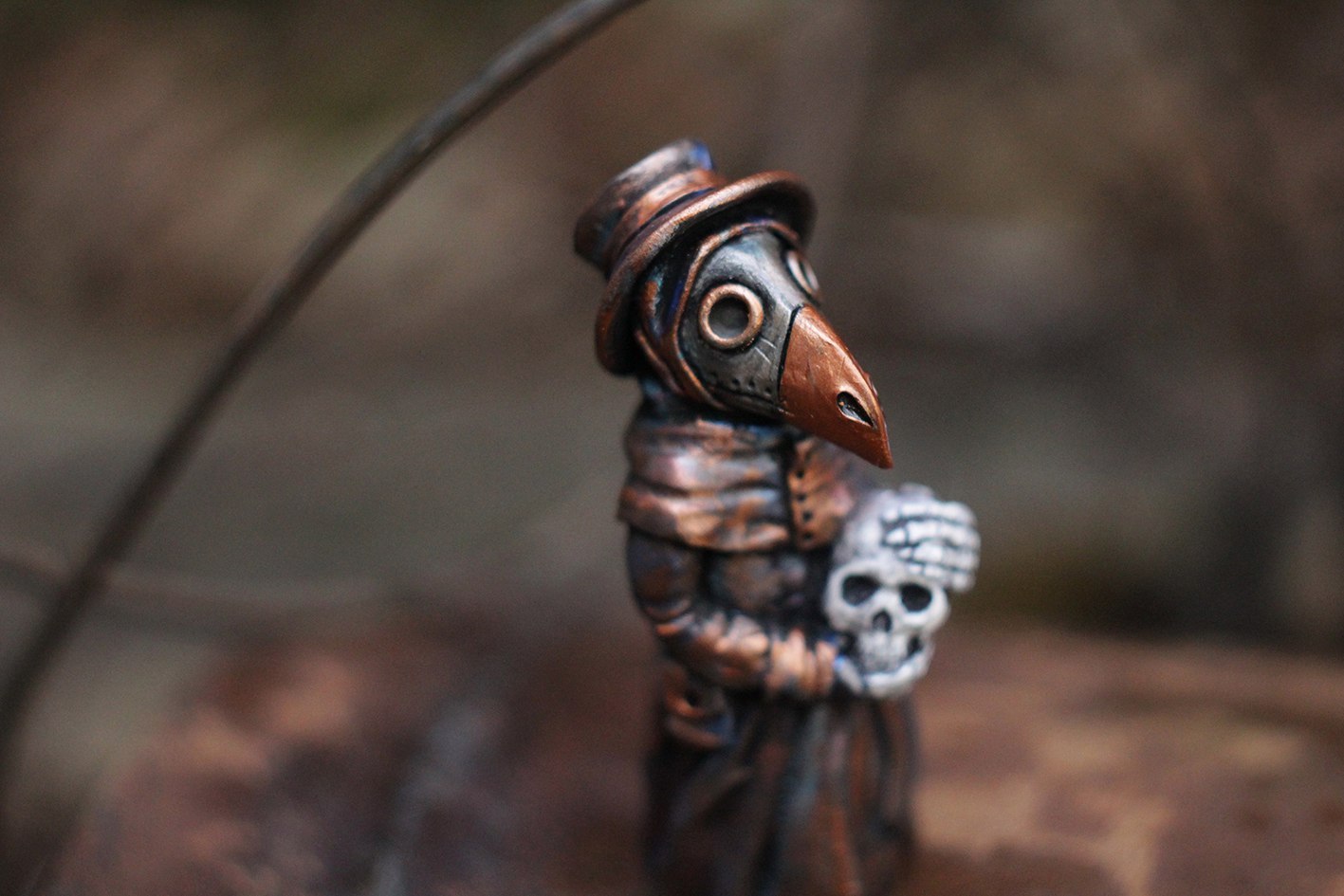 A figurine of a plague doctor with a skull in his hands. - My, Plague Doctor, Scull, Figurine, Steampunk, Polymer clay, Longpost, Figurines