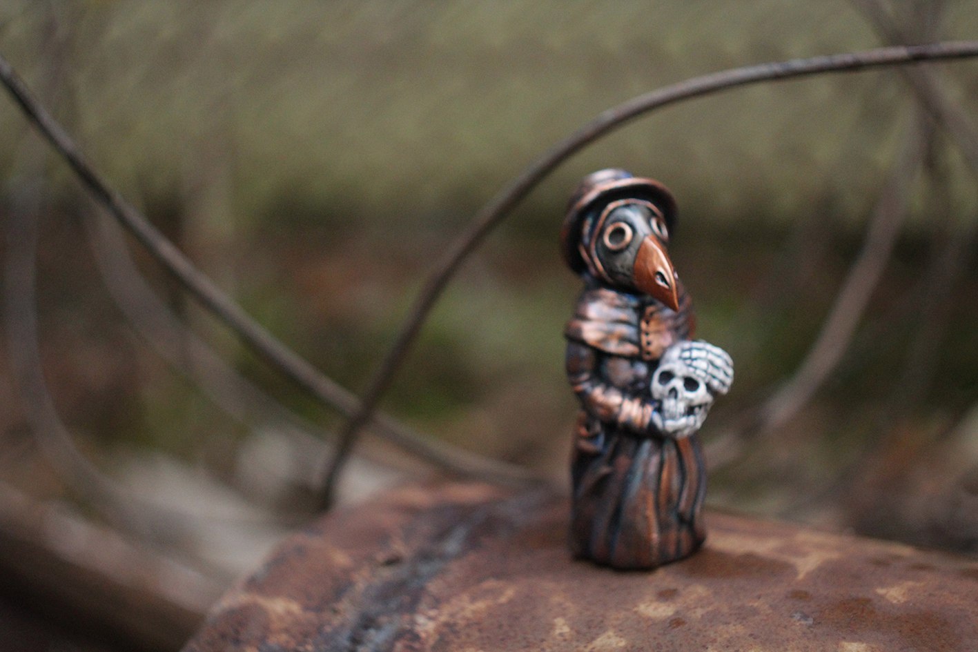 A figurine of a plague doctor with a skull in his hands. - My, Plague Doctor, Scull, Figurine, Steampunk, Polymer clay, Longpost, Figurines