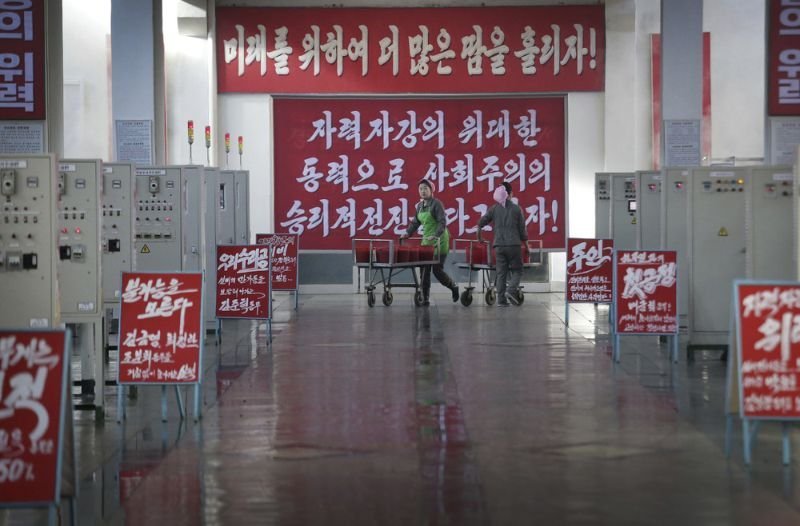 Excursion to the silk factory in North Korea - Корея, Factory, Work, Longpost