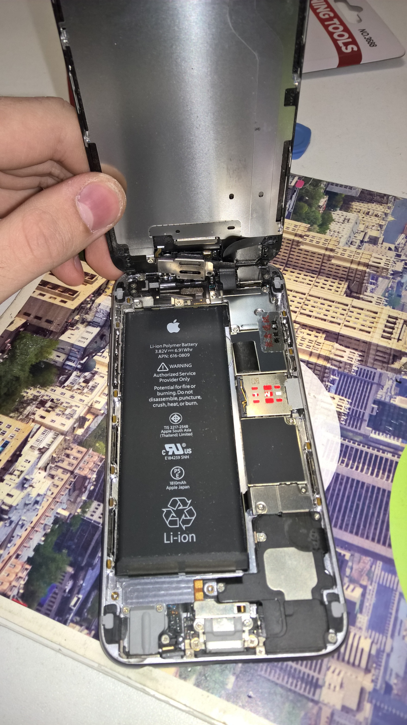 The iPhone 6 or the insides are asking to come out. - My, Repair of equipment, iPhone, Chinese, Longpost