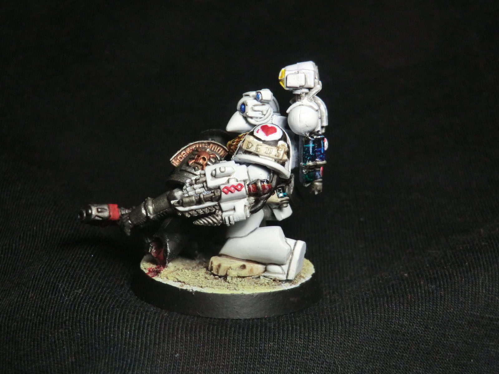 Apothecary\Sanguinary Priest\Sanguinary Acolyte of the Weepers and Bob - My, Warhammer 40k, Adeptus Astartes, Lamenters, , Conversion, Miniature, , Deathwatch, Longpost, Cry