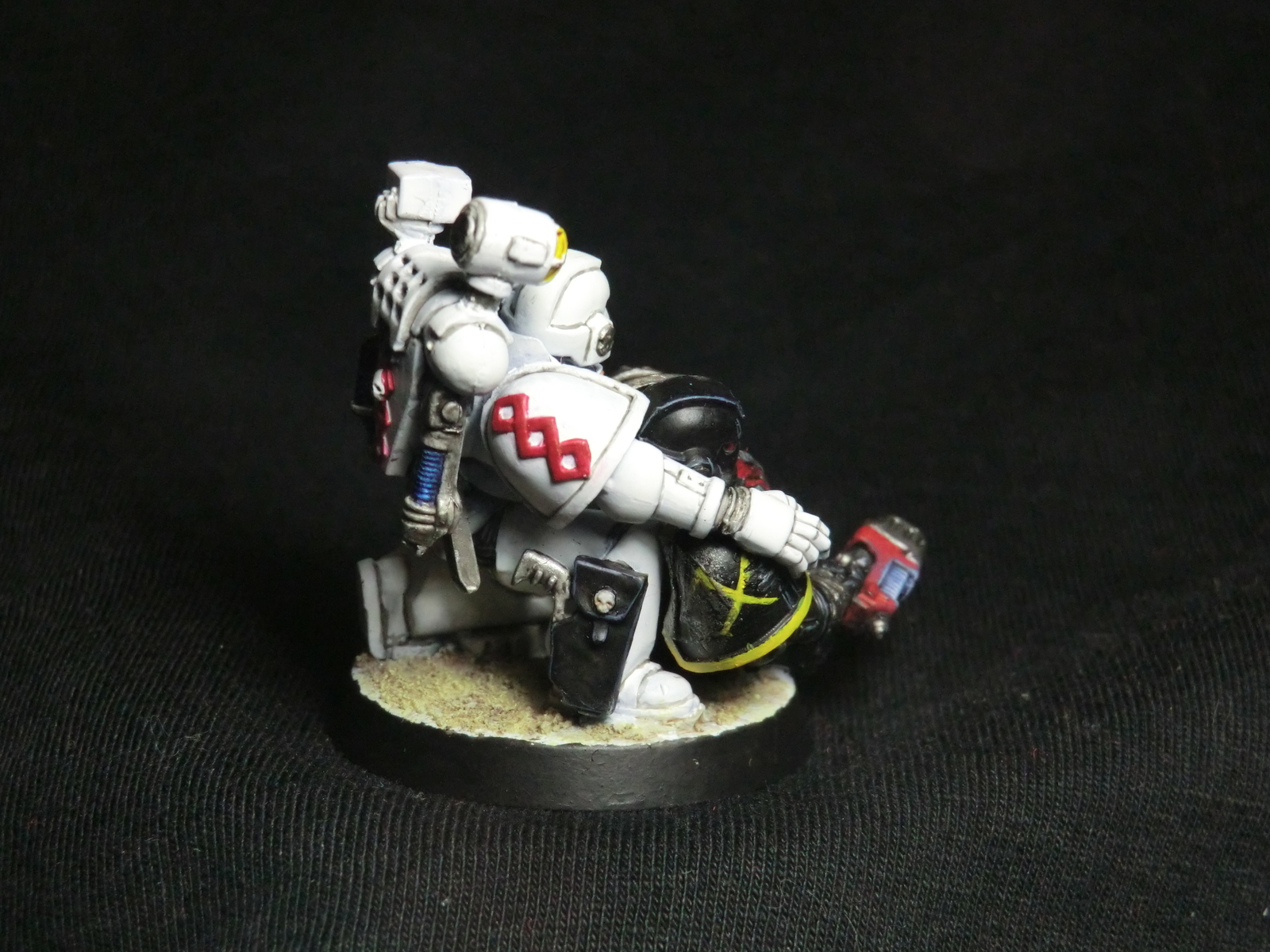 Apothecary\Sanguinary Priest\Sanguinary Acolyte of the Weepers and Bob - My, Warhammer 40k, Adeptus Astartes, Lamenters, , Conversion, Miniature, , Deathwatch, Longpost, Cry